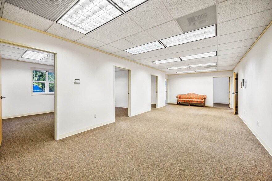 More Photos Of 705 9th St, Florence Medical For Lease