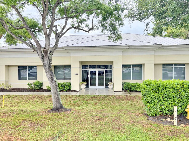 Primary Photo Of 7385 Radio Rd, Naples Storefront Retail Office For Lease