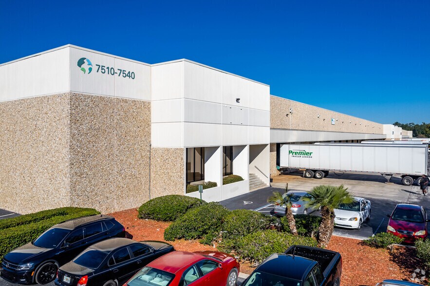 More Photos Of 7510-7540 S Presidents Dr, Orlando Warehouse For Lease