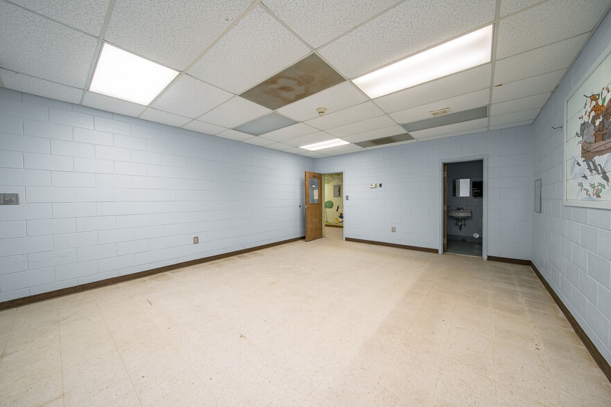 More Photos Of 4323 Primrose Rd, Columbus Religious Facility For Sale