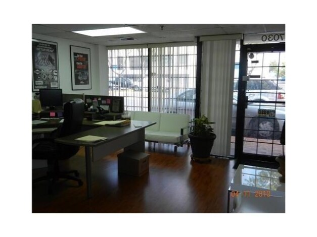 More Photos Of 7030-7038 NW 50th St, Miami Warehouse For Lease