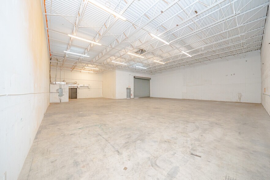 More Photos Of 1959 Dr Martin Luther King Jr Blvd, Pompano Beach Warehouse For Lease