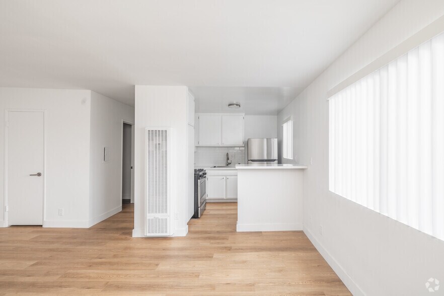 More Photos Of 12756 Venice Blvd, Los Angeles Apartments For Sale