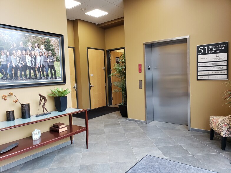 More Photos Of 51 Charles St, Mineola Office For Lease