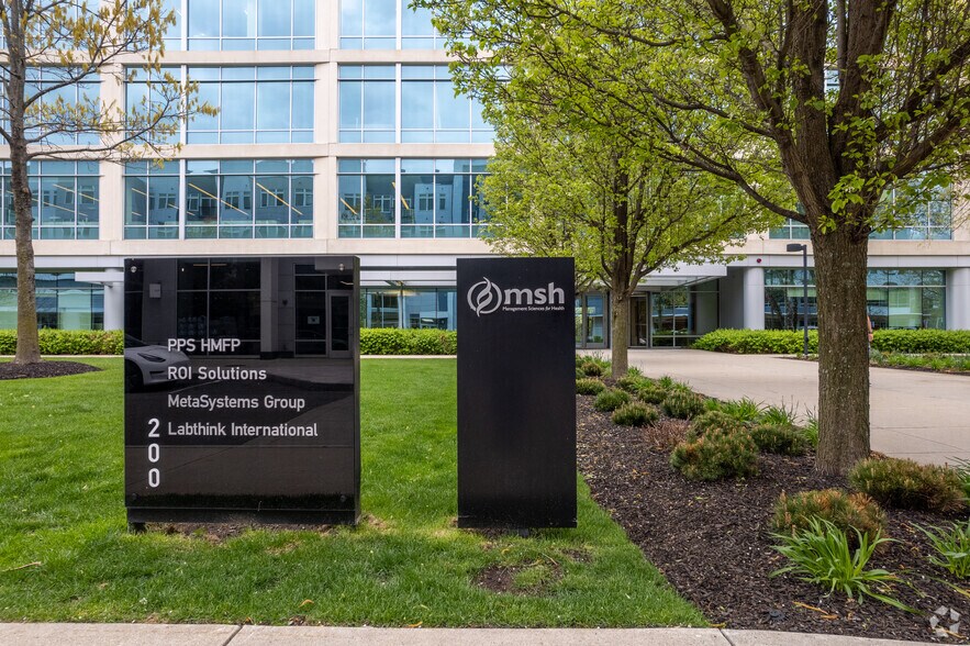 More Photos Of 200 Rivers Edge Dr, Medford Office For Lease