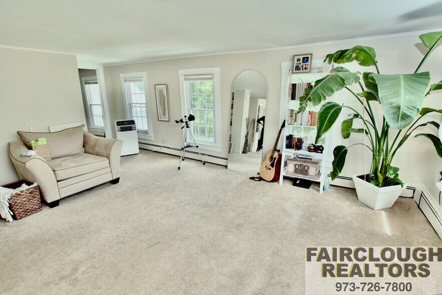 More Photos Of 224 Glen Rd, Sparta Apartments For Sale