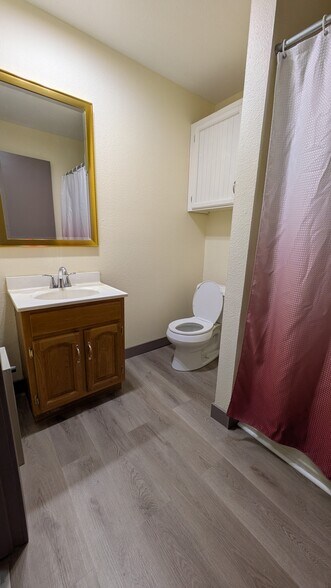 More Photos Of 1701 E Evergreen Blvd, Vancouver Office Residential For Lease