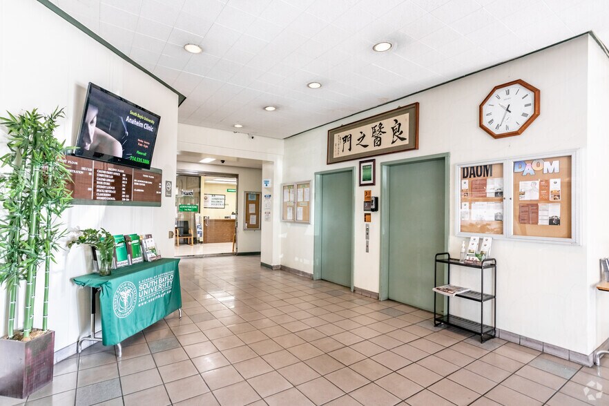 More Photos Of 1126 N Brookhurst St, Anaheim Office For Sale