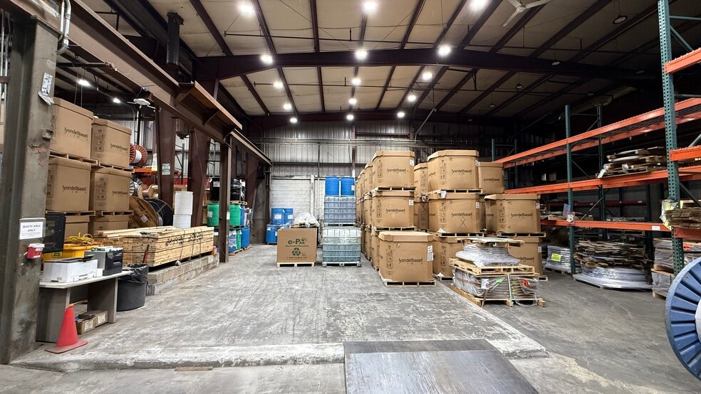 More Photos Of 97 Chimney Rock Rd, Bridgewater Unknown For Lease