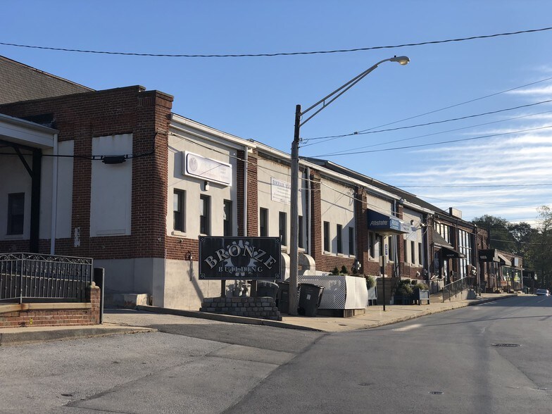 More Photos Of 511 Old Lancaster Ave, Berwyn Unknown For Sale