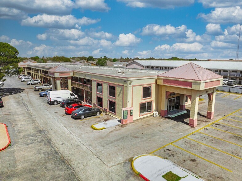 More Photos Of 3023 E Hwy 80, Odessa Hotel For Sale