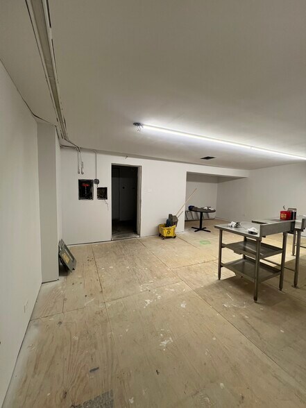 More Photos Of 11412 S Michigan Ave, Chicago Storefront For Lease