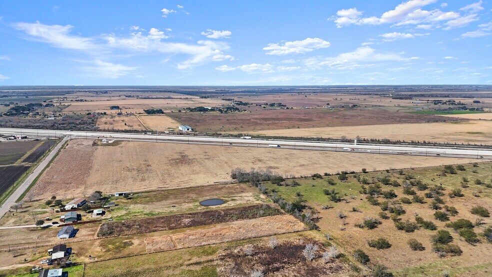More Photos Of US Highway 59 @ Between CR 221 and CR 116, Hungerford Land For Sale