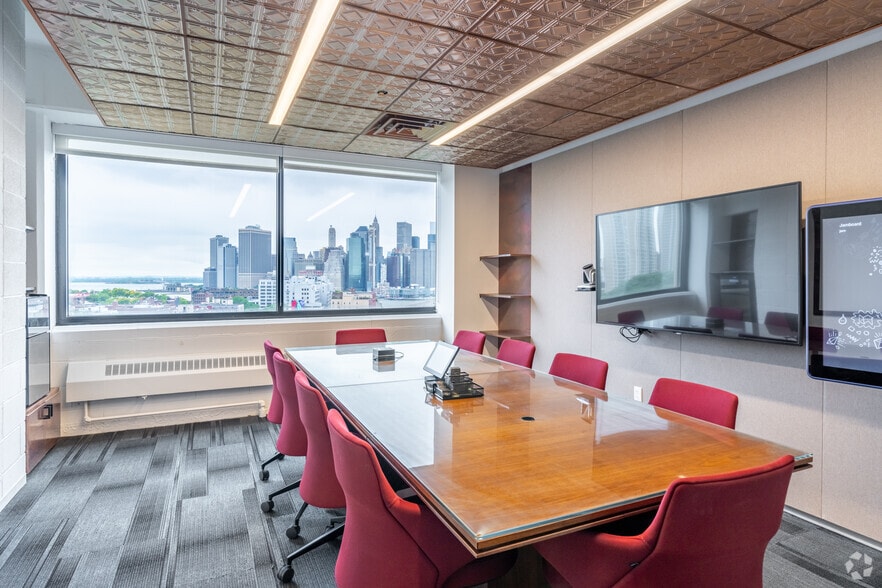 More Photos Of 55 Prospect St, Brooklyn Office For Lease