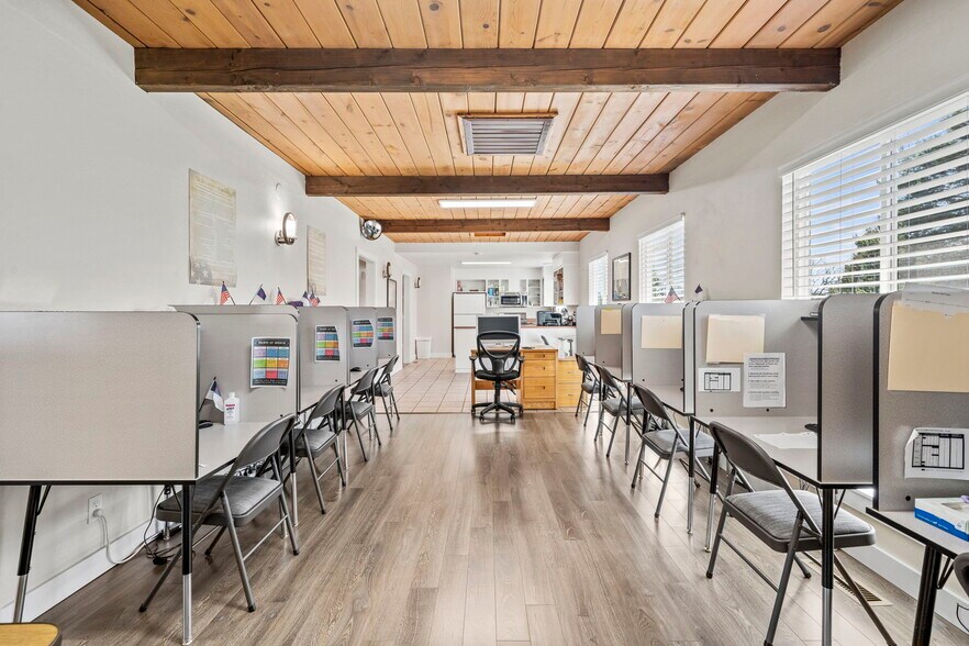 More Photos Of 3201 S 43rd St, Tacoma Specialty For Sale