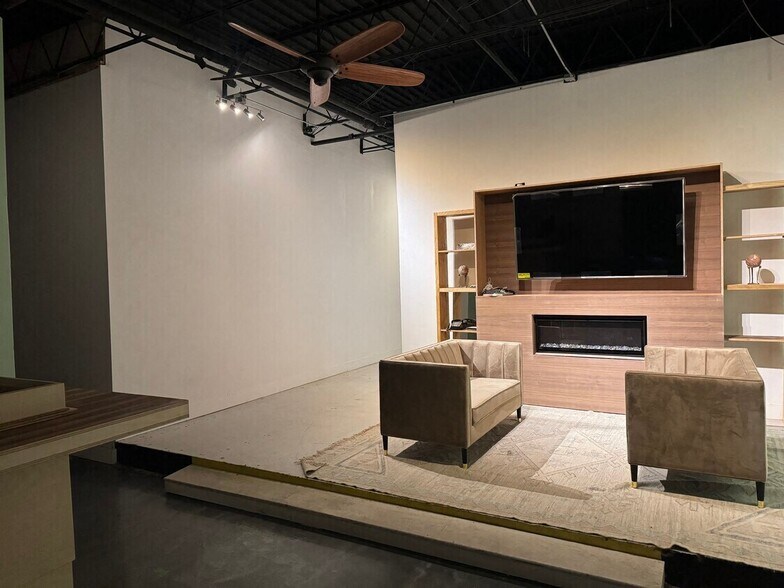 More Photos Of 2626 Lithonia Industrial Blvd, Lithonia Distribution For Sale