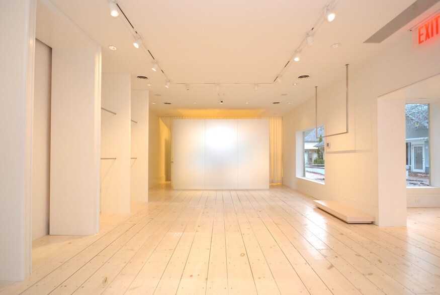 More Photos Of 38 Jobs Ln, Southampton General Retail For Lease