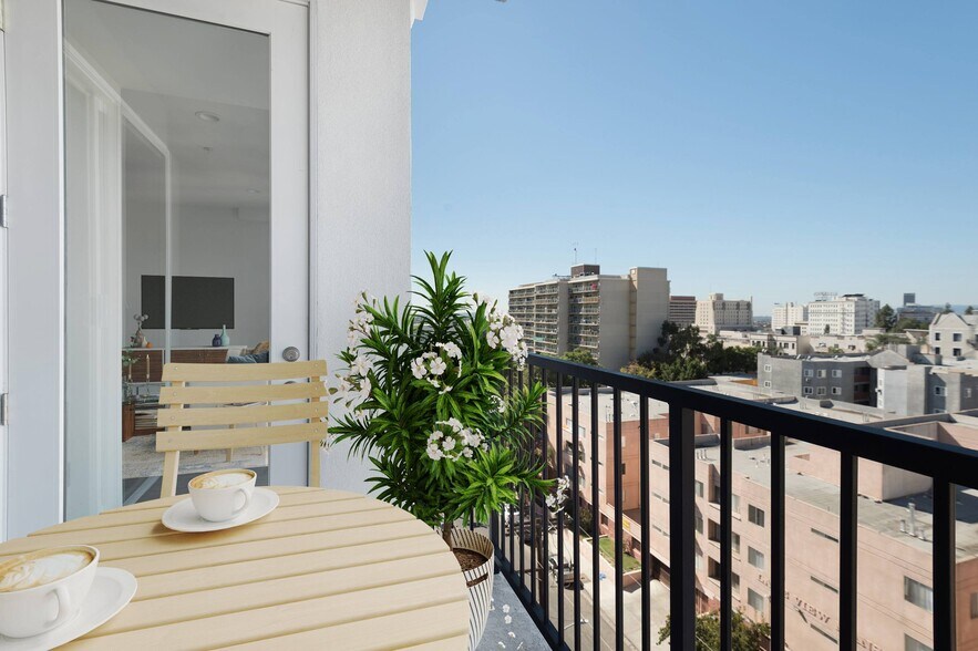 More Photos Of 422 S Lake St, Los Angeles Apartments For Sale