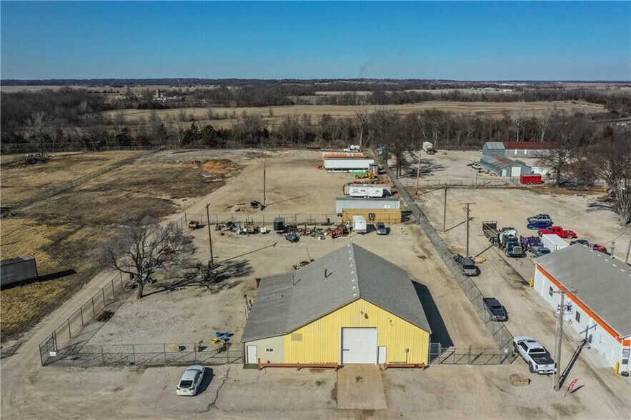 Primary Photo Of 415 W Wilson St, Ottawa Industrial For Sale