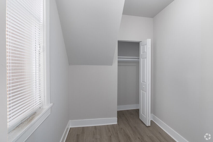 More Photos Of 617-631 W Lexington St, Baltimore Apartments For Lease
