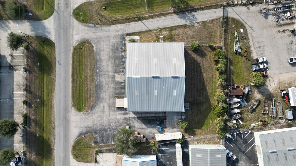 More Photos Of 4210 Whidden Blvd, Port Charlotte Warehouse For Sale