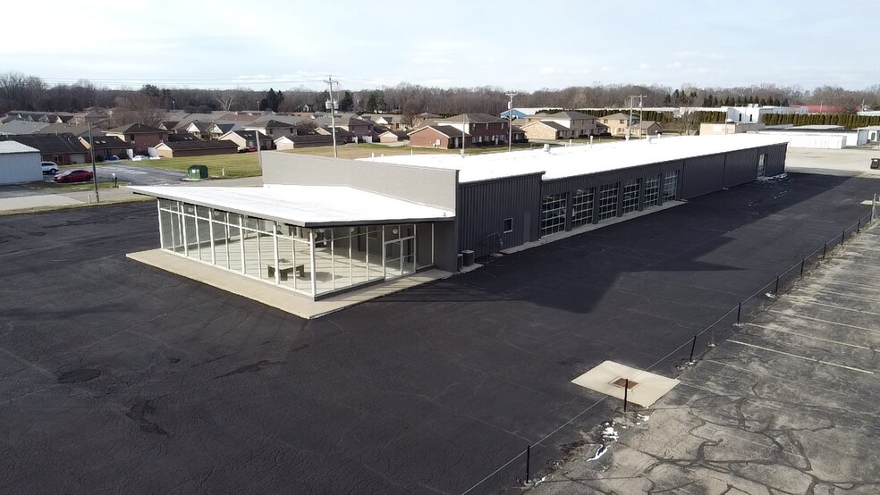 More Photos Of 8600 County 25A rd, Piqua Showroom For Lease
