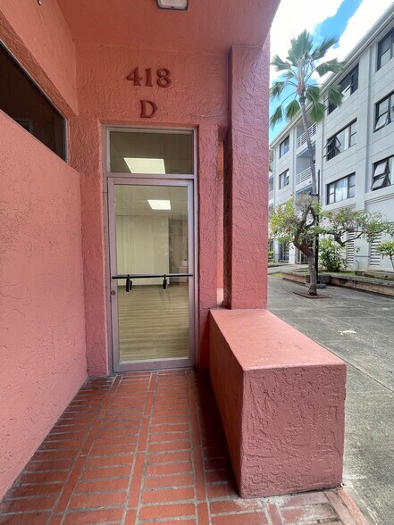 More Photos Of 418-A Kuulei Rd, Kailua Freestanding For Lease