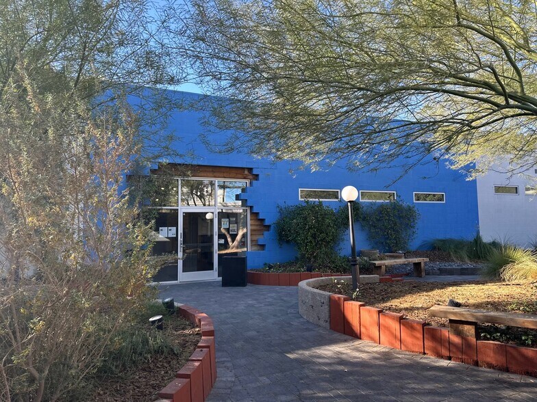 More Photos Of 1025 S 1st St, Las Vegas Storefront Retail Office For Lease