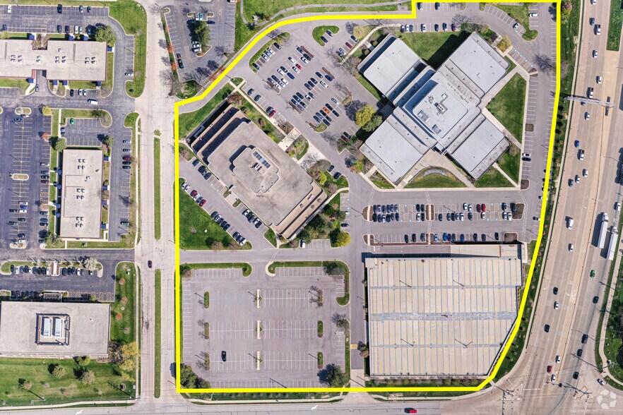More Photos Of 1751 W Diehl Rd, Naperville Office For Lease