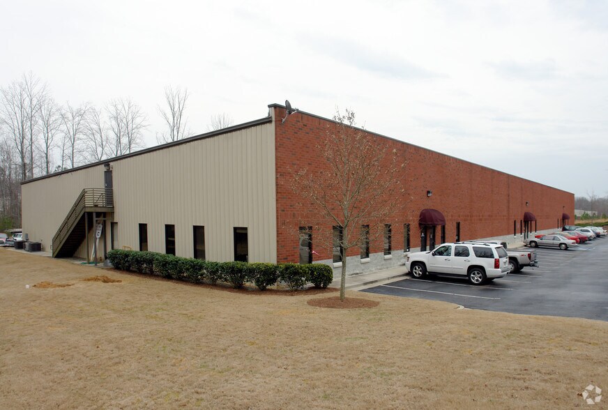 More Photos Of 1550 Oak Industrial Ln, Cumming Warehouse For Lease