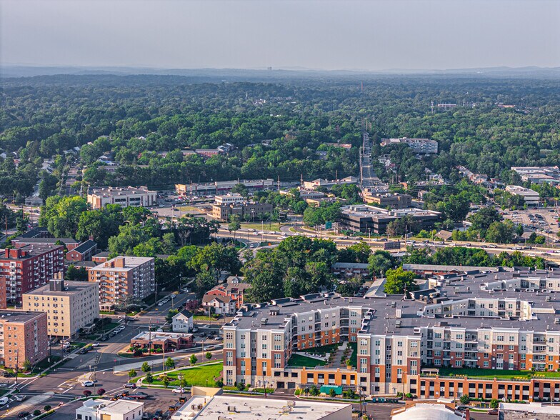 More Photos Of 50 Johnson Ave, Hackensack Flex For Lease