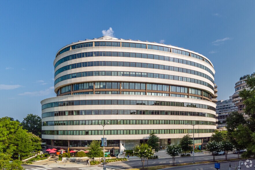 Primary Photo Of 600 New Hampshire Ave NW, Washington Office For Sale