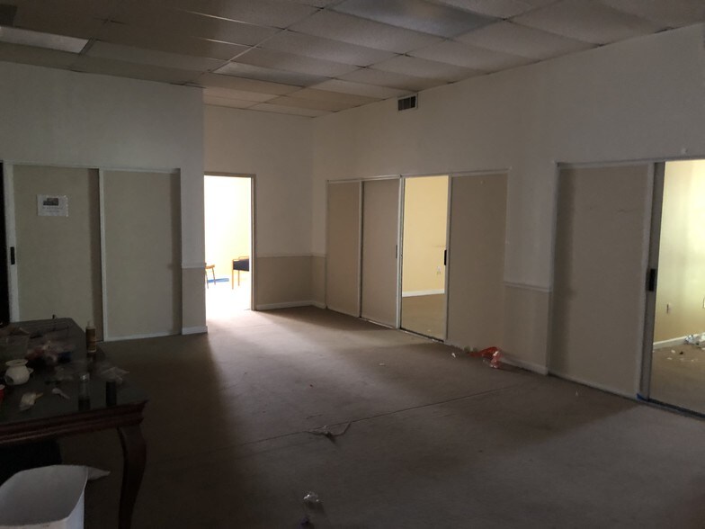 More Photos Of 2227 Godby Rd, Atlanta Office For Lease