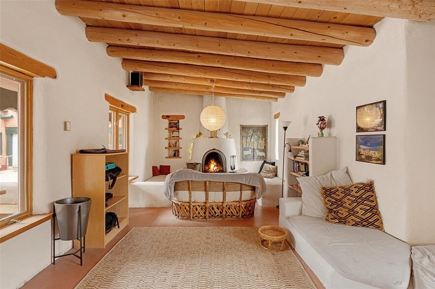 Primary Photo Of 18 Destierro Trail, Santa Fe Lodge Meeting Hall For Sale