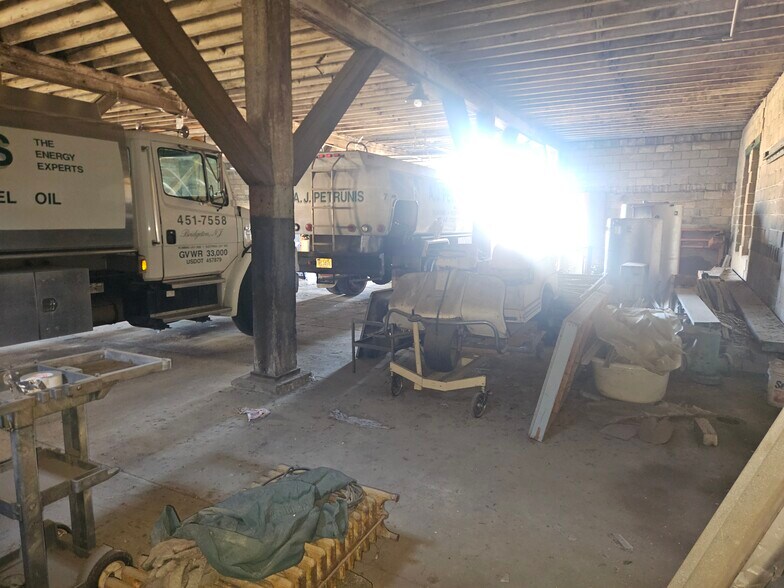 More Photos Of 173 Water St, Bridgeton Warehouse For Sale
