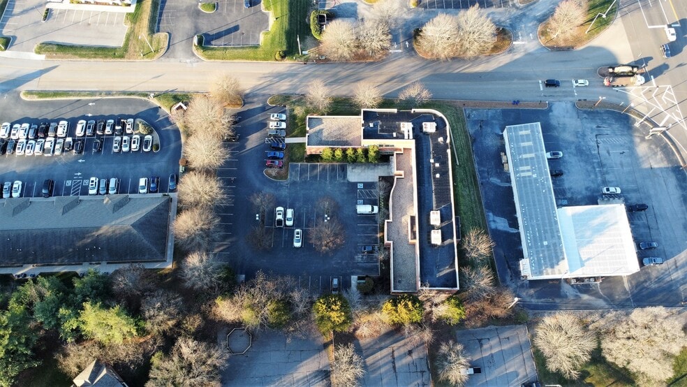 More Photos Of 110 Capital Dr, Knoxville Office For Sale