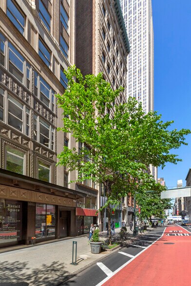 More Photos Of 14 E 34th St, New York Office For Lease