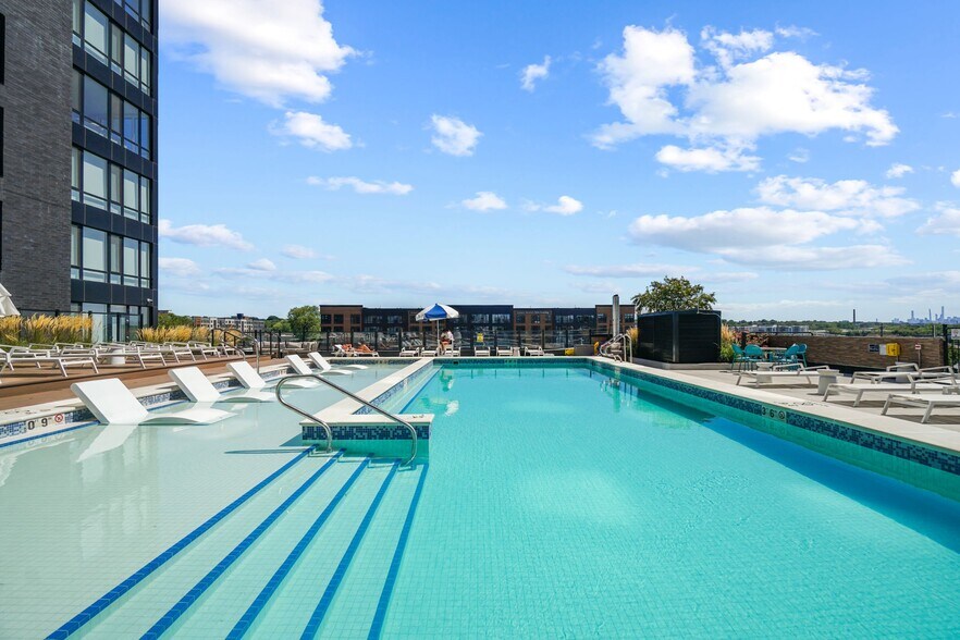 More Photos Of 150 Main St, Hackensack Apartments For Lease