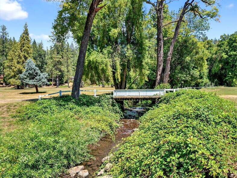 More Photos Of 16451 Golf rd, Cobb Golf Course Driving Range For Lease