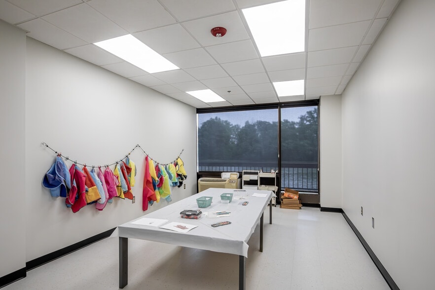 More Photos Of 3500 Riverside Dr, Macon-Bibb Religious Facility For Sale