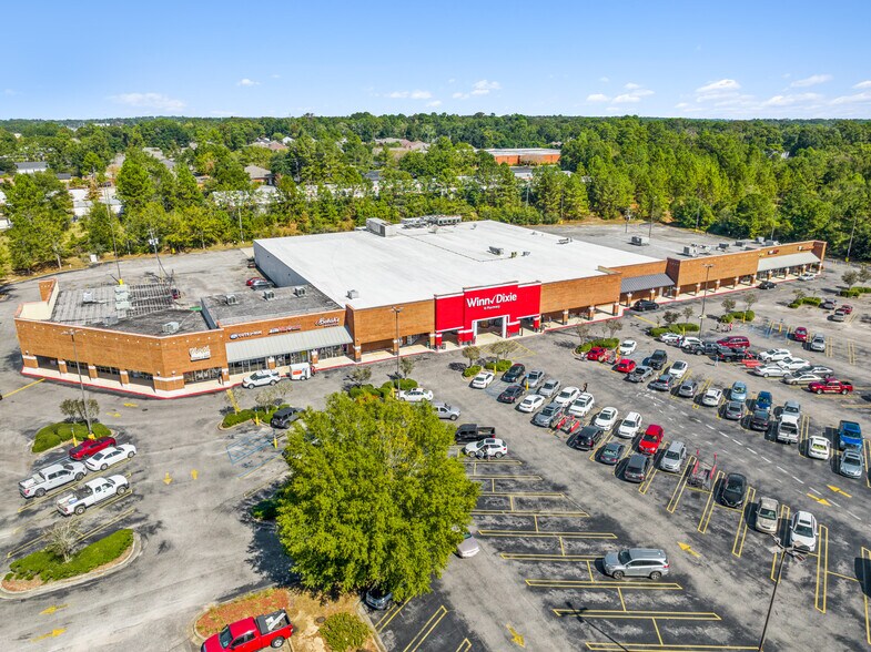 More Photos Of 6300 Grelot Rd, Mobile Storefront For Lease