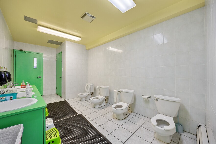 More Photos Of 880 60th St, Brooklyn Multifamily For Sale