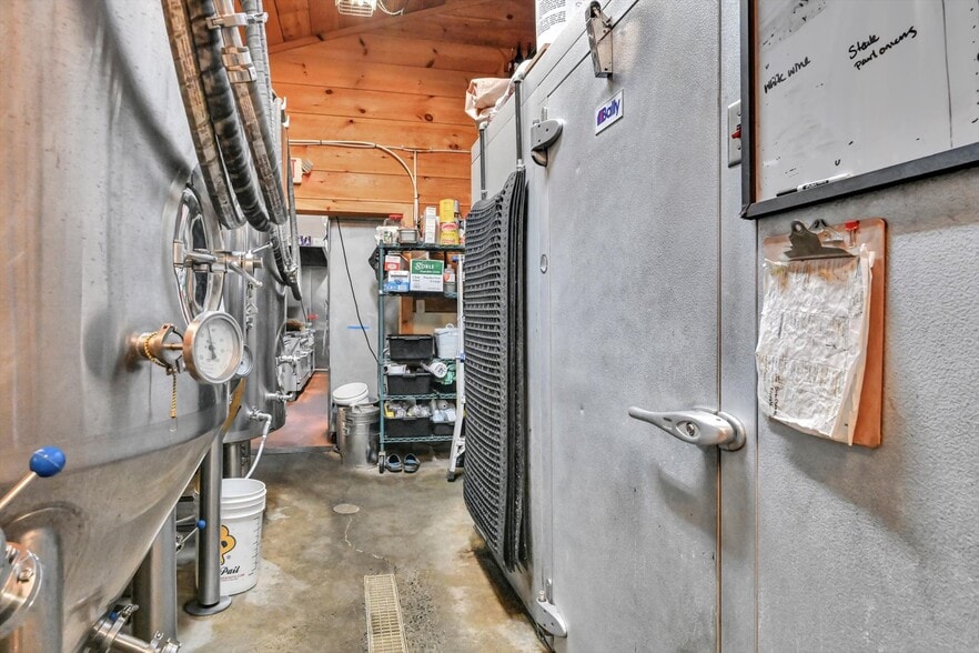 More Photos Of 301 W Main St, Ephrata Hospitality For Sale