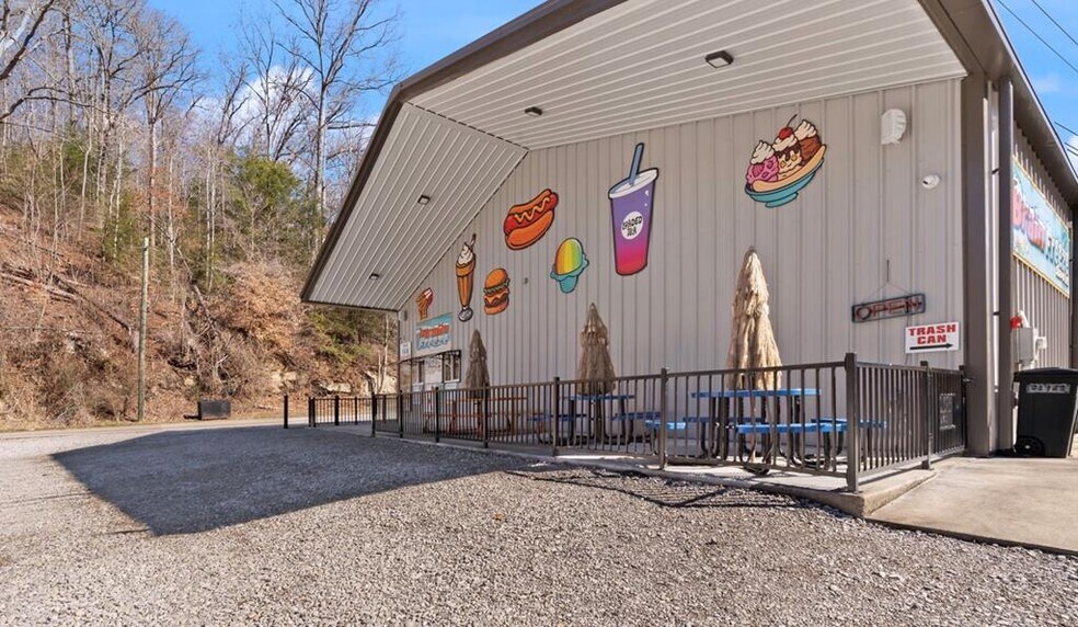 More Photos Of 332 Highway 3400 hwy, Jenkins Industrial For Sale