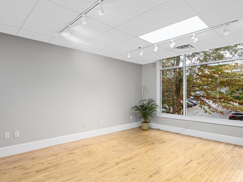 More Photos Of 125-161 S Lexington Ave, Asheville Apartments For Lease