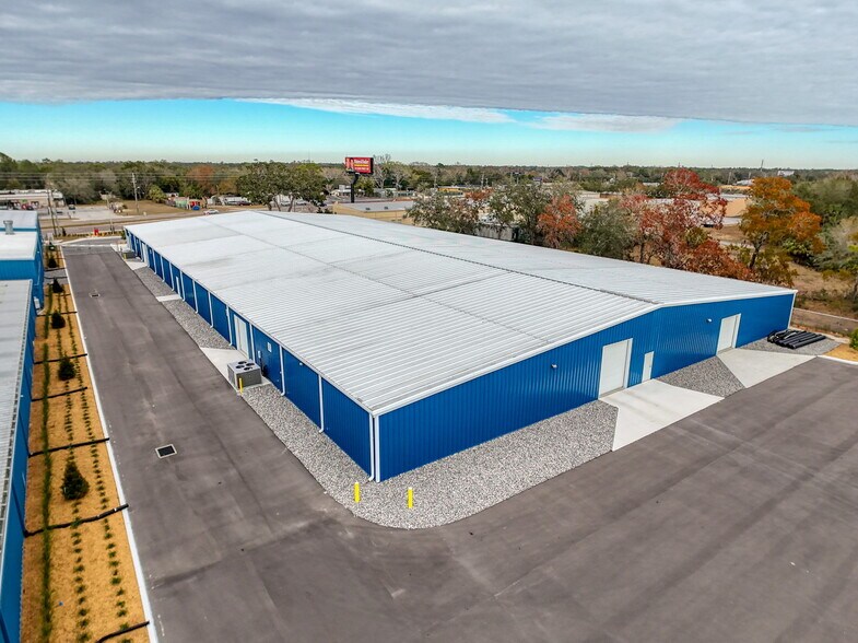 More Photos Of 10012 State Road 52, Hudson General Retail For Sale