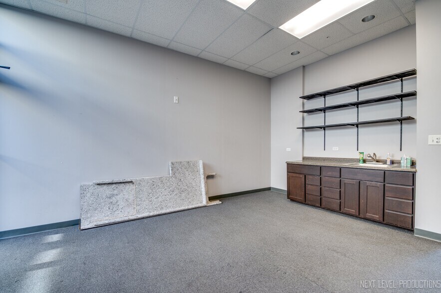 More Photos Of 459 Dunham Rd, St Charles Medical For Sale