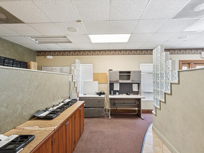 More Photos Of 2965 Roosevelt Blvd, Clearwater Office For Lease
