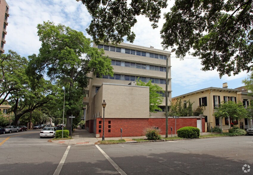 More Photos Of 422 Habersham St, Savannah Office For Sale
