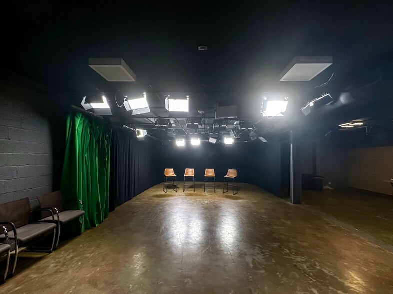 More Photos Of 1343 L St NW, Washington Loft Creative Space For Lease